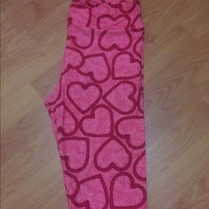 LuLaRoe Tall and Curvy Vintage Valentines Leggings